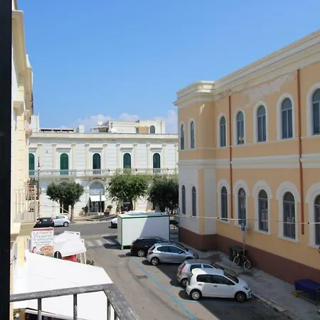 Palazzo Smeraldo *